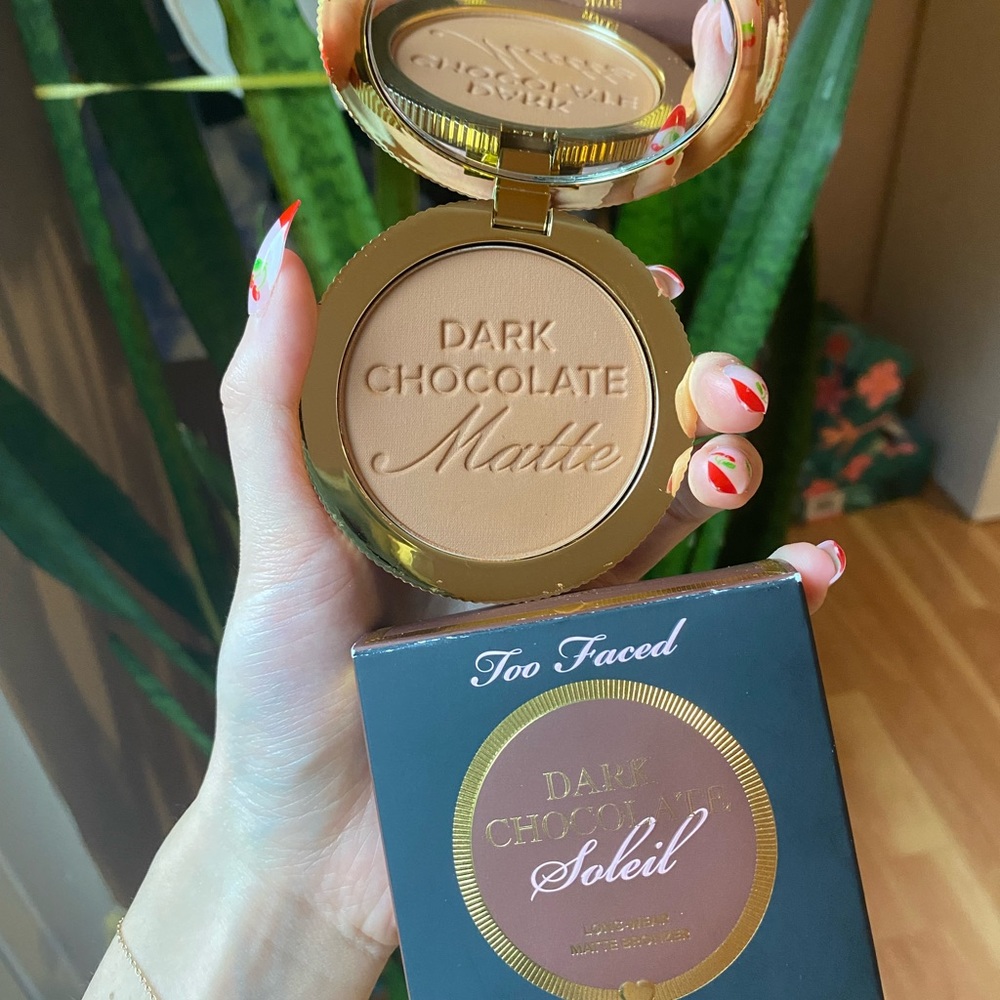 New Too Faced dark chocolate matte soleil bronzer